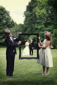 creative wedding frame photography