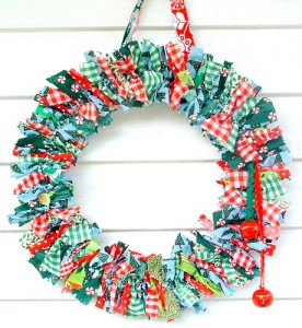 bespoke picture framing 3d objects wreath